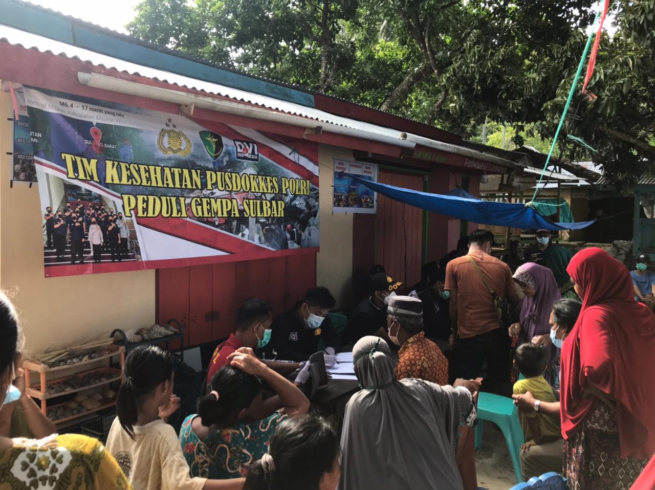 Dokkes dan Polri Beri Pelayanan Gratis di Karampuang