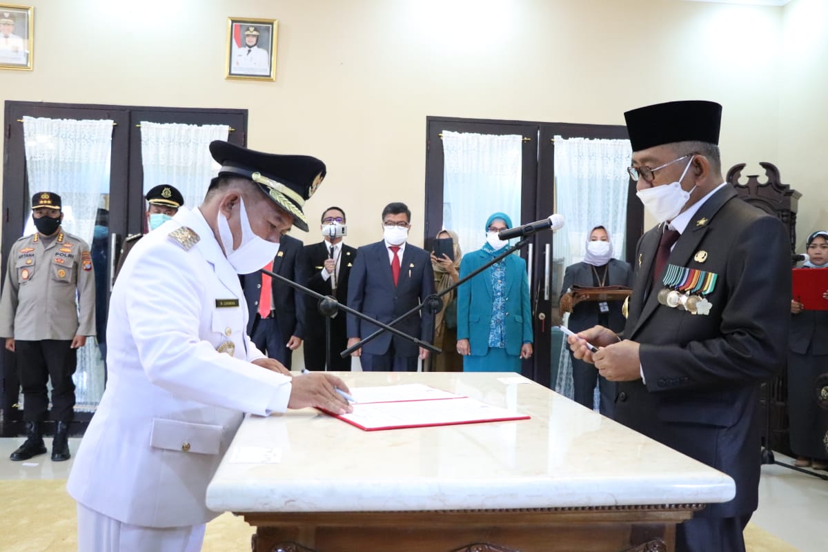Lanjutkan Sisa Jabatan, Gubernur Lantik Lukman Jadi Bupati Majene
