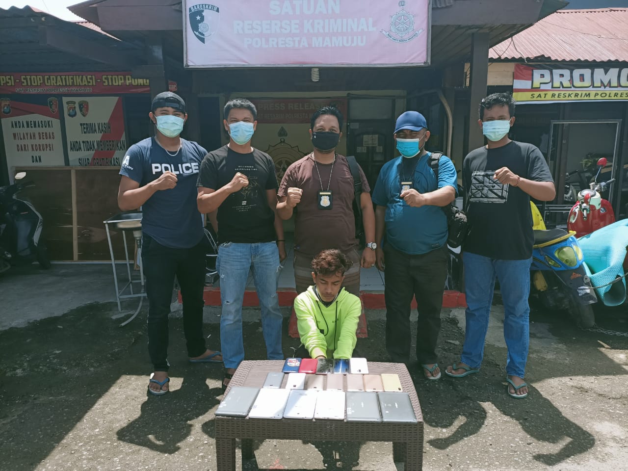 Ditangkap Tim Python, Pemuda Ini Nekat Mencuri di Reruntuhan Bangunan