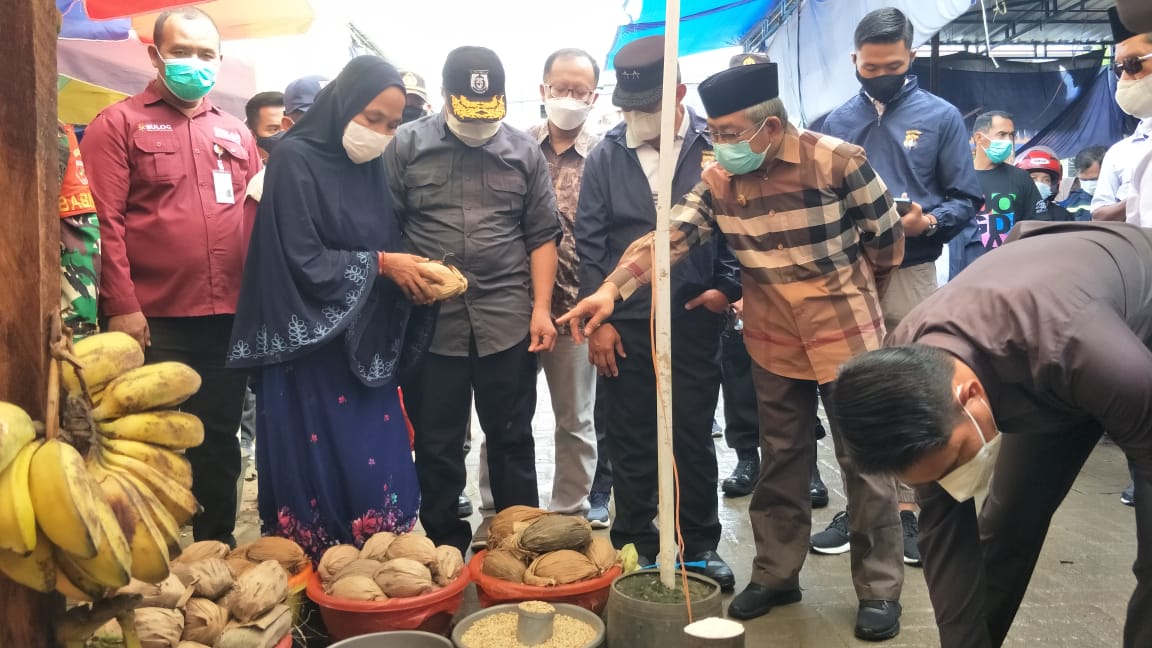 Gubernur Sulbar Sidak Pasar Jelang Idul Fitri