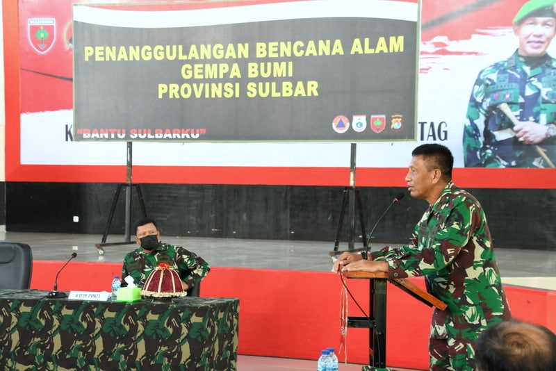 Staf Ahli Kasad Bidang Bantuan Kemanusiaan Kunjungi Korem 142/Tatag