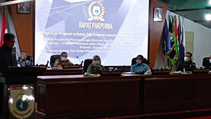 DPRD Sulbar Gelar Rapat Paripurna Penjelasan Tiga Ranperda Inisiatif