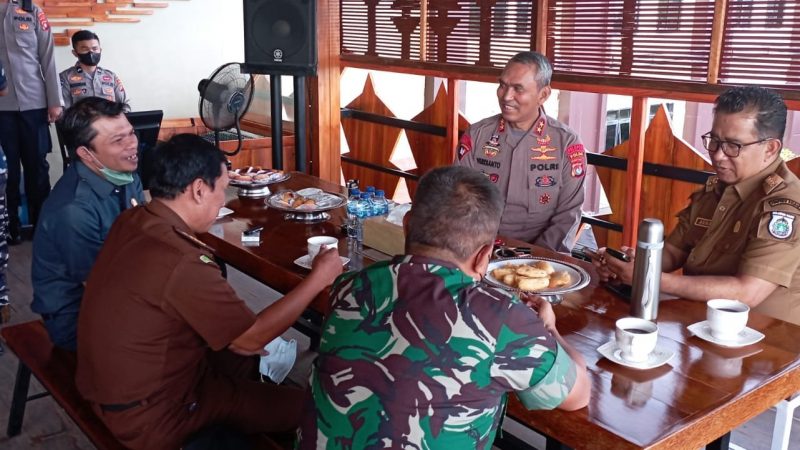 Foto: Wakil Ketua Komisi IV DPRD Sulbar Hadiri Apel gelar Pasukan Operasi Patuh 2022