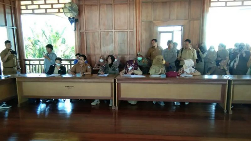 DPRD Sulbar Gelar RDP Dengan Forum Aliansi Honorer