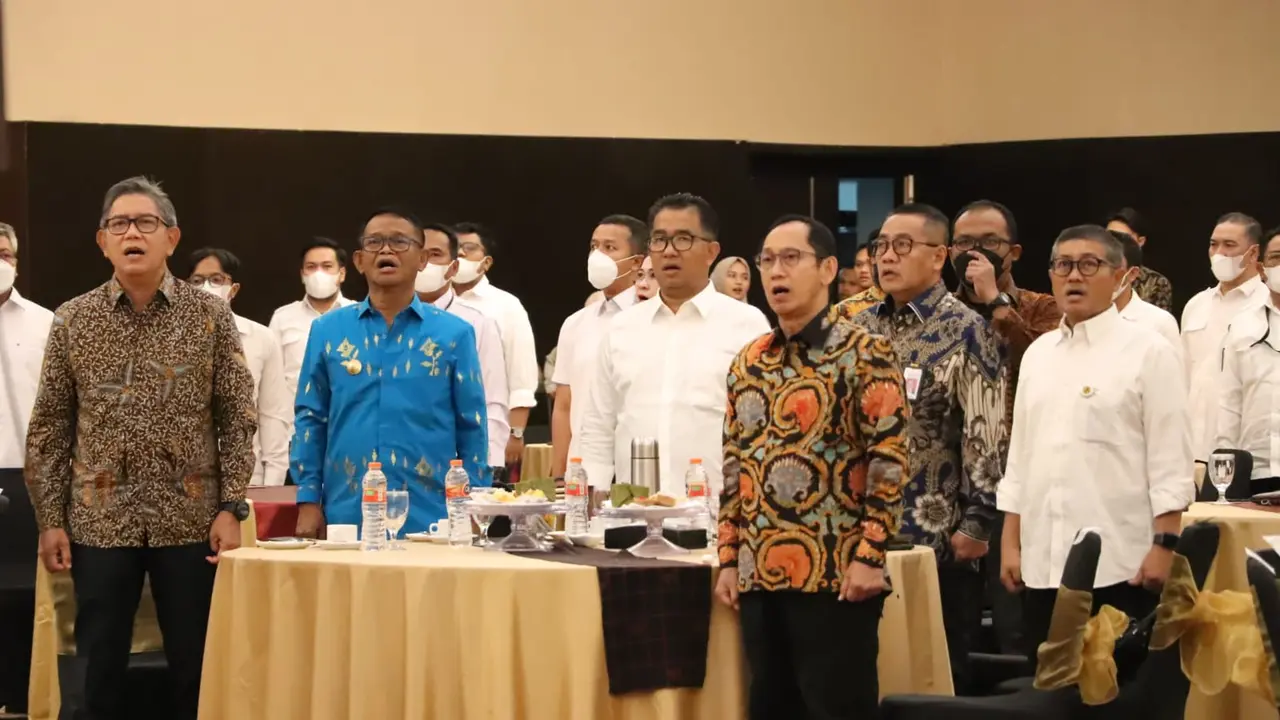 Pemda Sulawesi-Kalimantan Bertemu di Mamuju Dukung IKN
