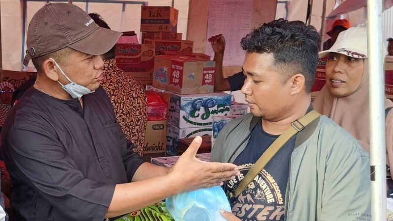 DPRD Sulbar Salurkan Bantuan untuk Korban Kebakaran di Mamuju