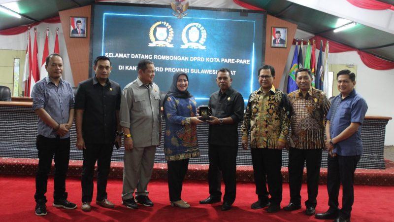 Ketua DPRD Suraidah Sambut Kunjungan DPRD Kota Pare-Pare