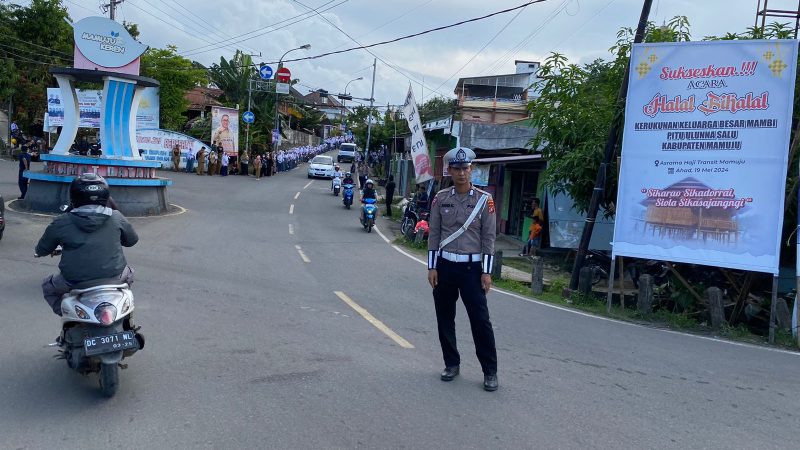 Dirlantas Polda Sulbar Terjun Langsung Kawal Kunjungan RI 2 di Mamuju