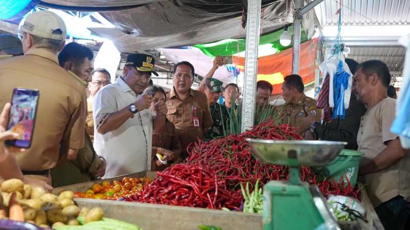Pj Gubernur Sulbar Tinjau Ketersediaan Pasokan di Pasar Smart Pasangkayu