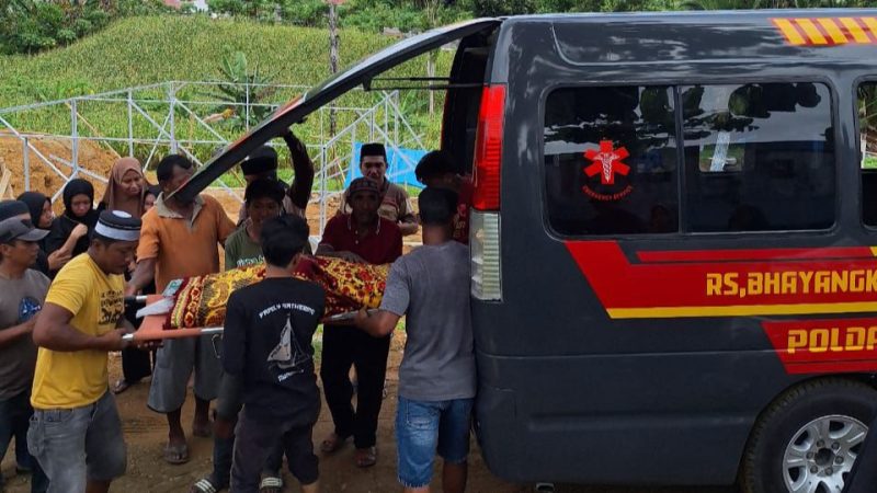 Ambulance Gratis RS Bhayangkara Polda Sulbar Sangat Membantu Masyarakat