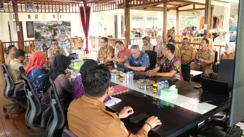 Sekprov Sulbar Pimpin Exit Meeting Pemeriksaan Inspektora