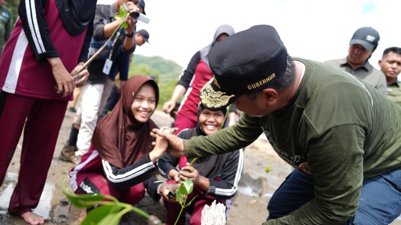 Pj Gubernur dan Milenial Sulbar Kirim Pesan saat Peringati World Environment Day 2024