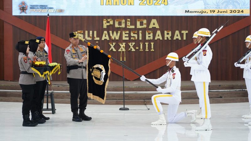 Jelang Hari Bhayangkara, Polda Sulbar Gelar Ritual Pencucian Pataka