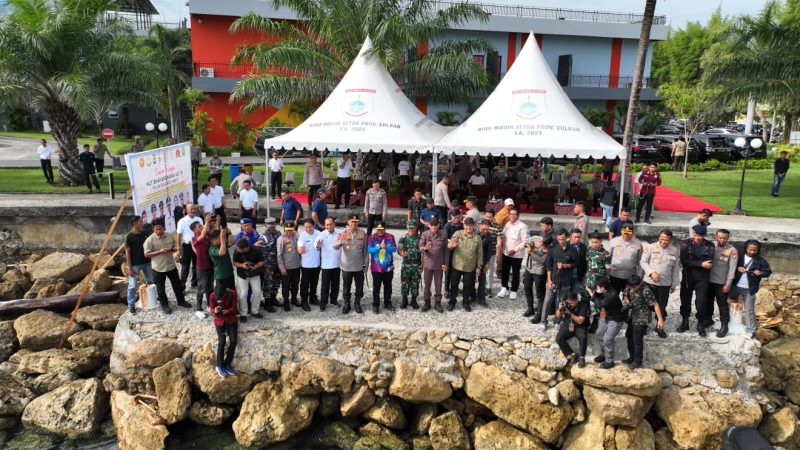 Pemprov dan Polda Sulbar Sebar Rumpon di Teluk Mamuju