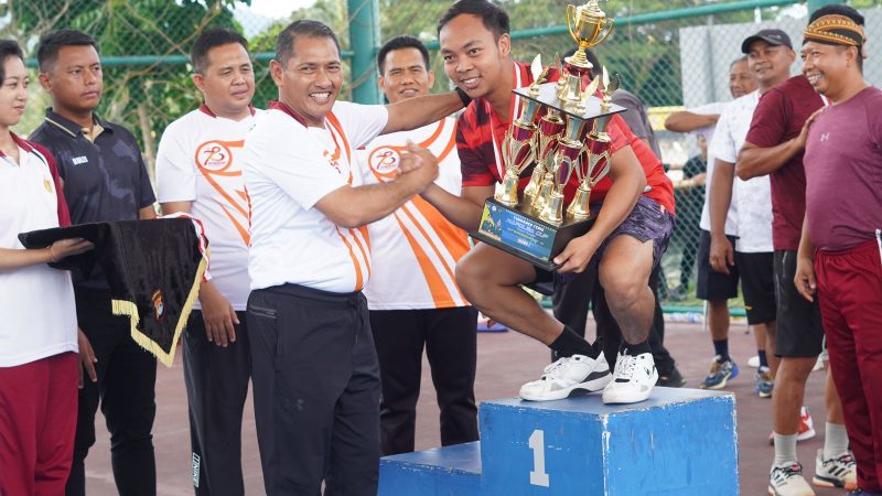 Pesan Wakapolda Sulbar saat Tutup Turnamen Tennis, Jaga Semangat Sinergitas dan Silaturahmi
