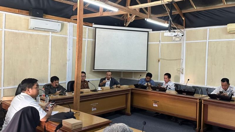 DPRD Sulbar Terima Kunjungan Kerja Banggar DPRD Polman
