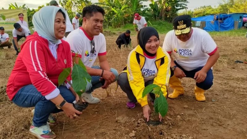 Ketua DPRD Sulbar Hadiri Pembukaan POPDA IX di Mateng