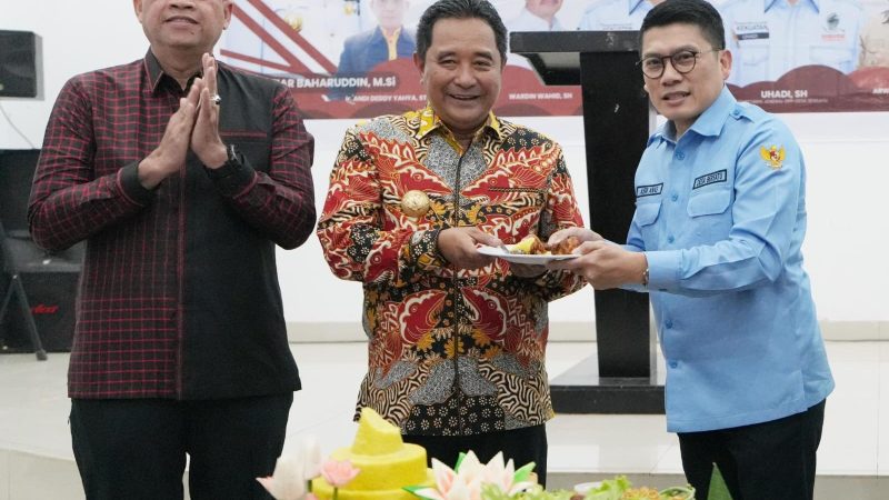 Ketum Desa Bersatu Apresiasi Pj Gubernur Bahtiar Baharuddin usai Terima Governance award
