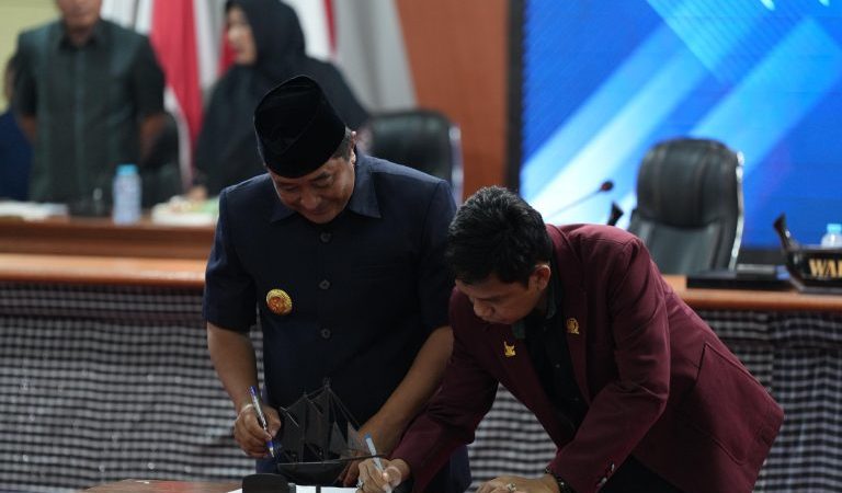 DPRD Sulbar Gelar Paripurna Terkait Ranperda RPJPD Sulbar 2025-2045
