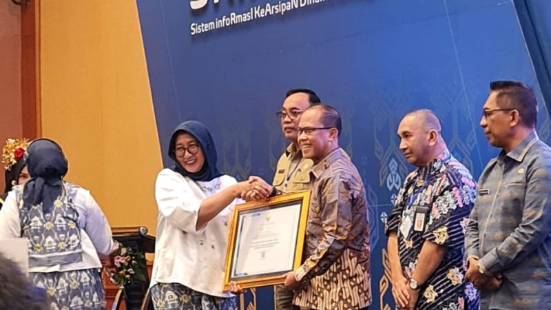 Peringkat 2 Nasional, Pemprov Sulbar Raih  Penghargaan Srikandi