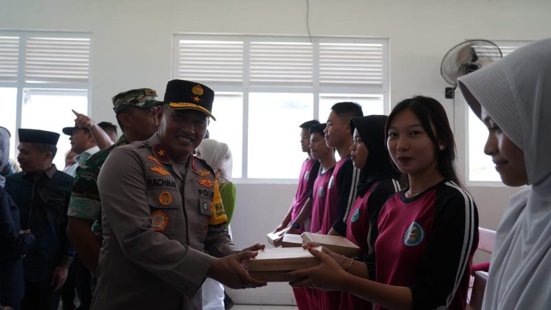 Wakapolda Sulbar Dukung Penuh Program Makan Bergizi Gratis Untuk Anak Sekolah