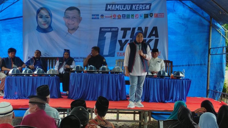 Tak Ingin Siswa Sekolah dengan Seragam yang Tak Layak, Sutinah Programkan Baju Sekolah Gratis