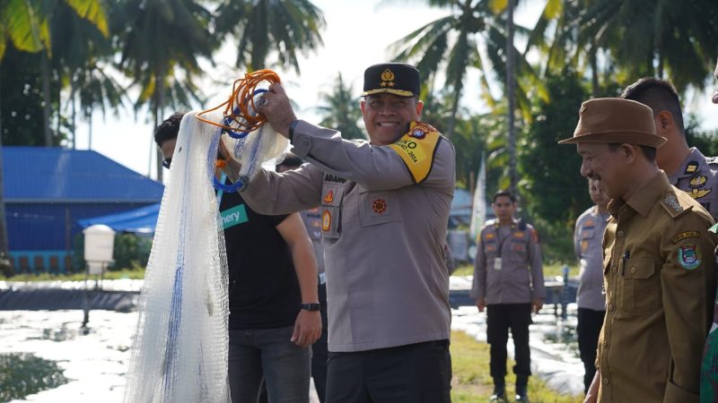 Hadiri Panen Udang, Kapolda Sulbar Apresiasi Upaya Masyarakat Tingkatkan Ekonomi