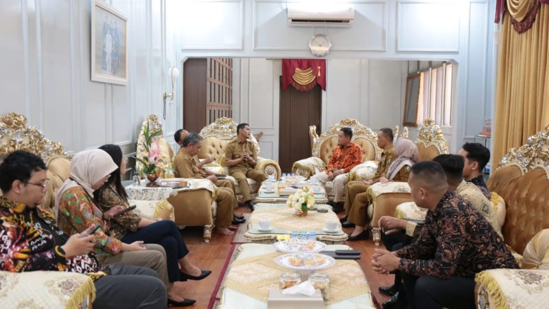 Pjs Bupati Majene Gelar Audiensi Terkait Rekap Unit Kerja BPK dan Inspektorat