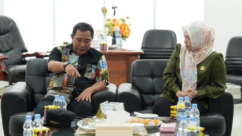 Pj Gubernur Sulbar Ajak DPRD Rancang Sekolah Vokasi di Enam Kabupaten