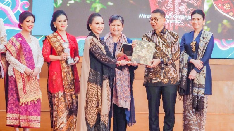 Menteri Kebudayaan Apresiasi Peluncuran Buku “Kebaya, Keanggunan yang Diwariskan”