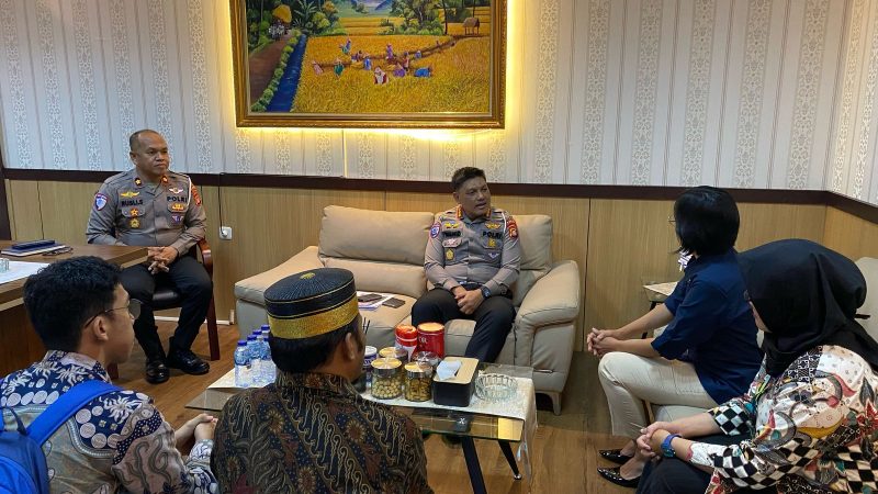 Dirlantas dan RRI Mamuju Siap Kolaborasi Demi Keselamatan dan Informasi Publik