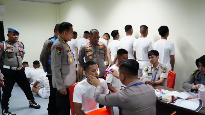 Wakapolda Sulbar Cek Langsung Proses Rikkes Penerimaan Calon Tamtama