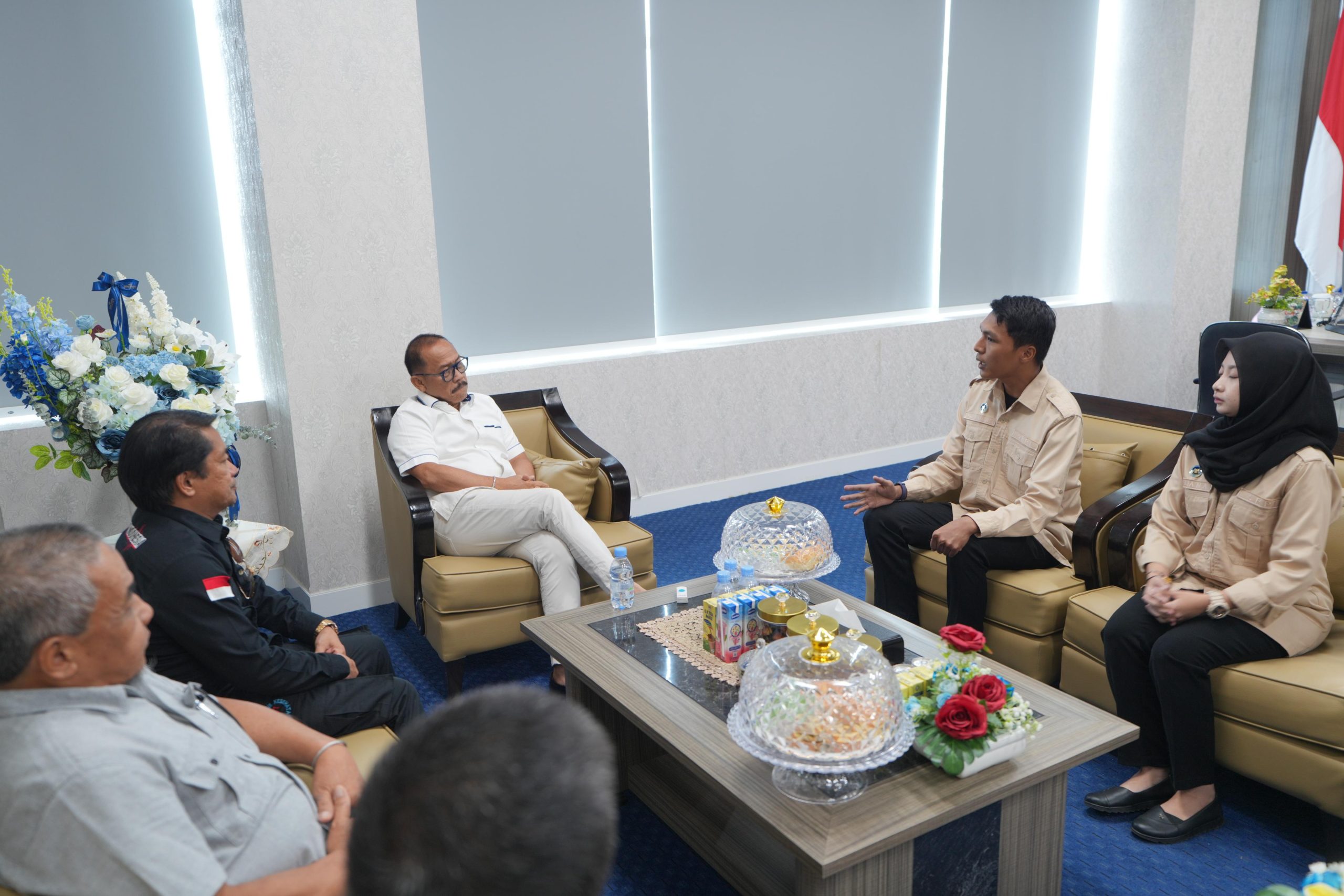 Hari Libur Tak Jadi Halangan, Gubernur Sulbar Tuntaskan Sederet Pekerjaan Strategis