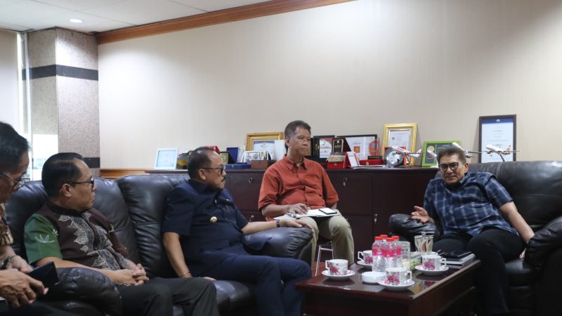Gubernur Sulbar Bertemu Direktur Lion Air Demi, Kembalikan Penerbangan Batik Air Rute Mamuju-Makassar