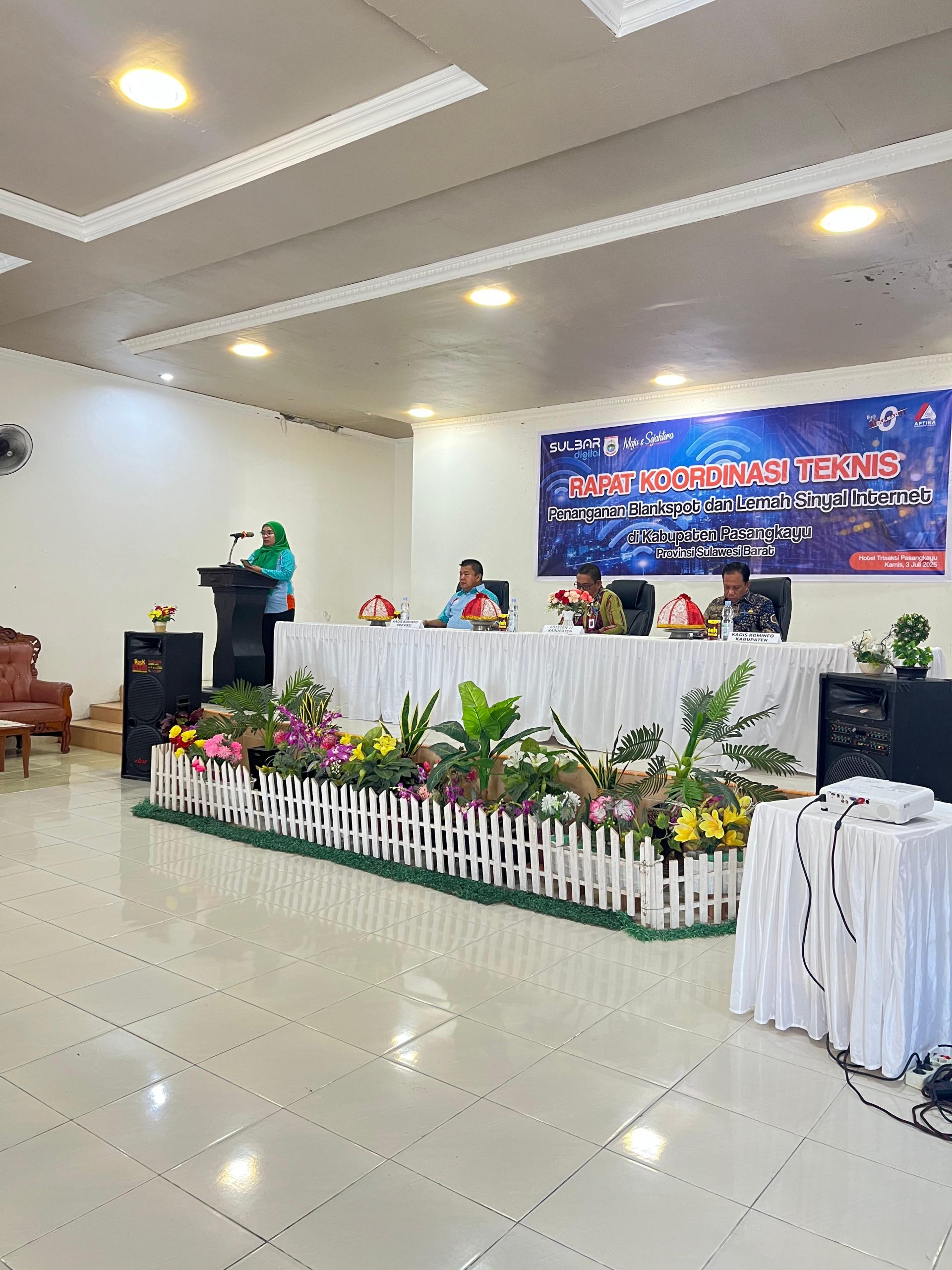 Wujudkan Zero Blankspot, Pemprov Sulbar Bahas Pemasangan Internet di Pasangkayu