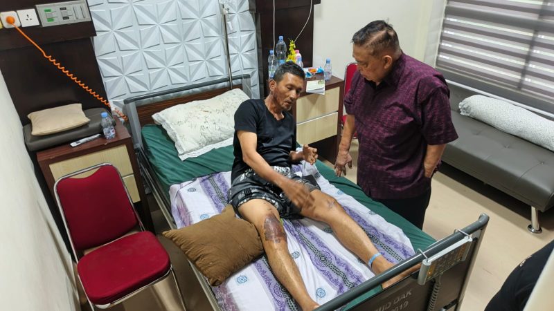 Wagub Sulbar Jenguk Polisi yang Terluka saat Amankan Eksekusi Lahan di Polman