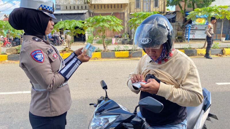 Ditlantas Polda Sulbar Optimalkan Operasi Zebra Marano 2025 di Jalur Dua Jalan Ir Juanda Mamuju