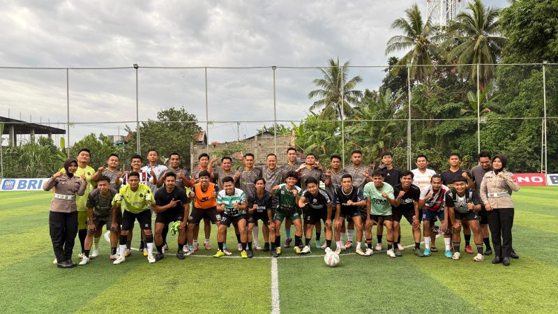 Polantas Menyapa: Ditlantas Polda Sulbar dan Mahasiswa Universitas Tomakaka Jalin Sinergi Lewat Fun Mini Soccer