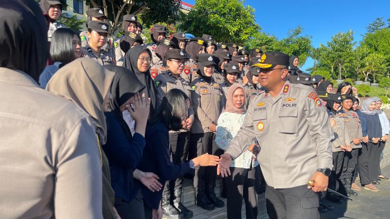 Kapolda Sulbar Beri Kejutan Spesial di Hari Jadi Polwan ke-77 dengan Lagu Ciptaan Sendiri