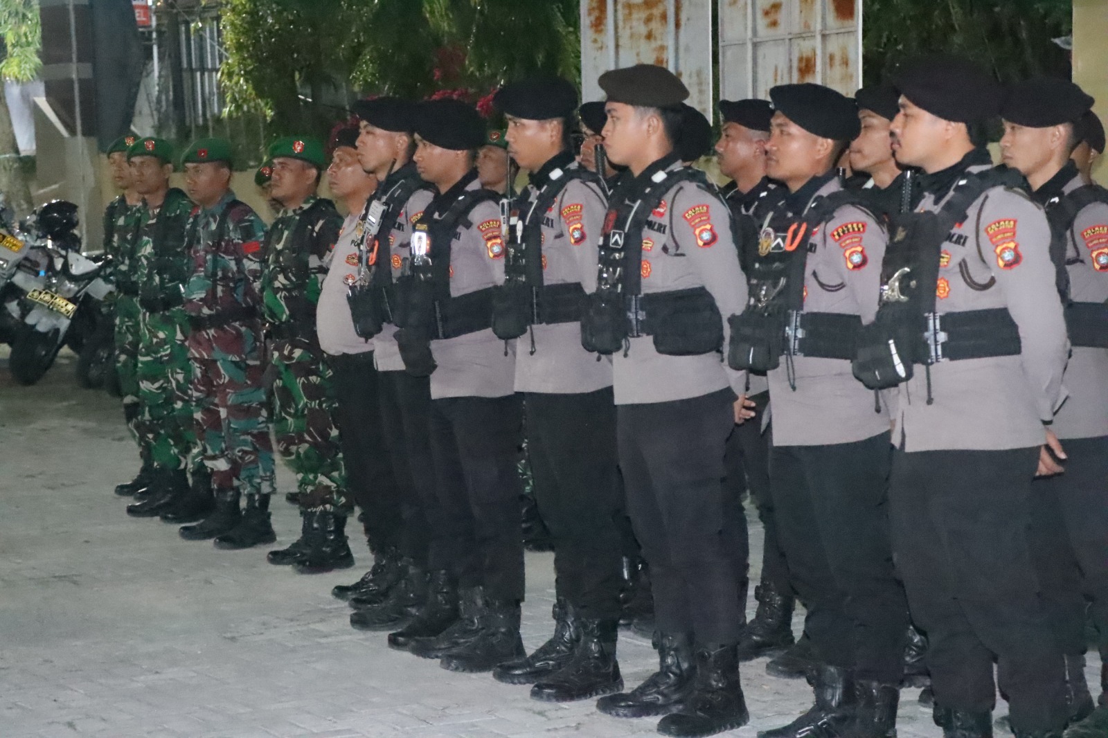 Jaga Kondisifitas, Polres Majene Bersama Kodim 1401 Majene Gelar Patroli Gabungan Skala Besar
