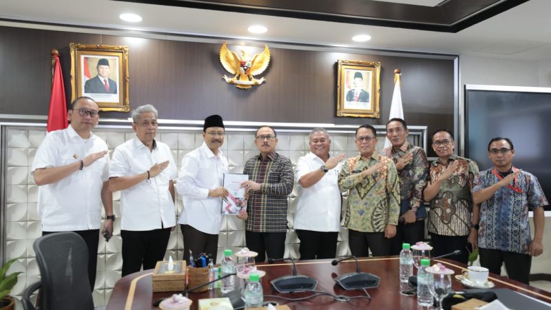 Rp470,82 Miliar APBN Dukung Perlindungan Sosial Sulbar, Gubernur Suhardi Duka Apresiasi Komitmen Pusat
