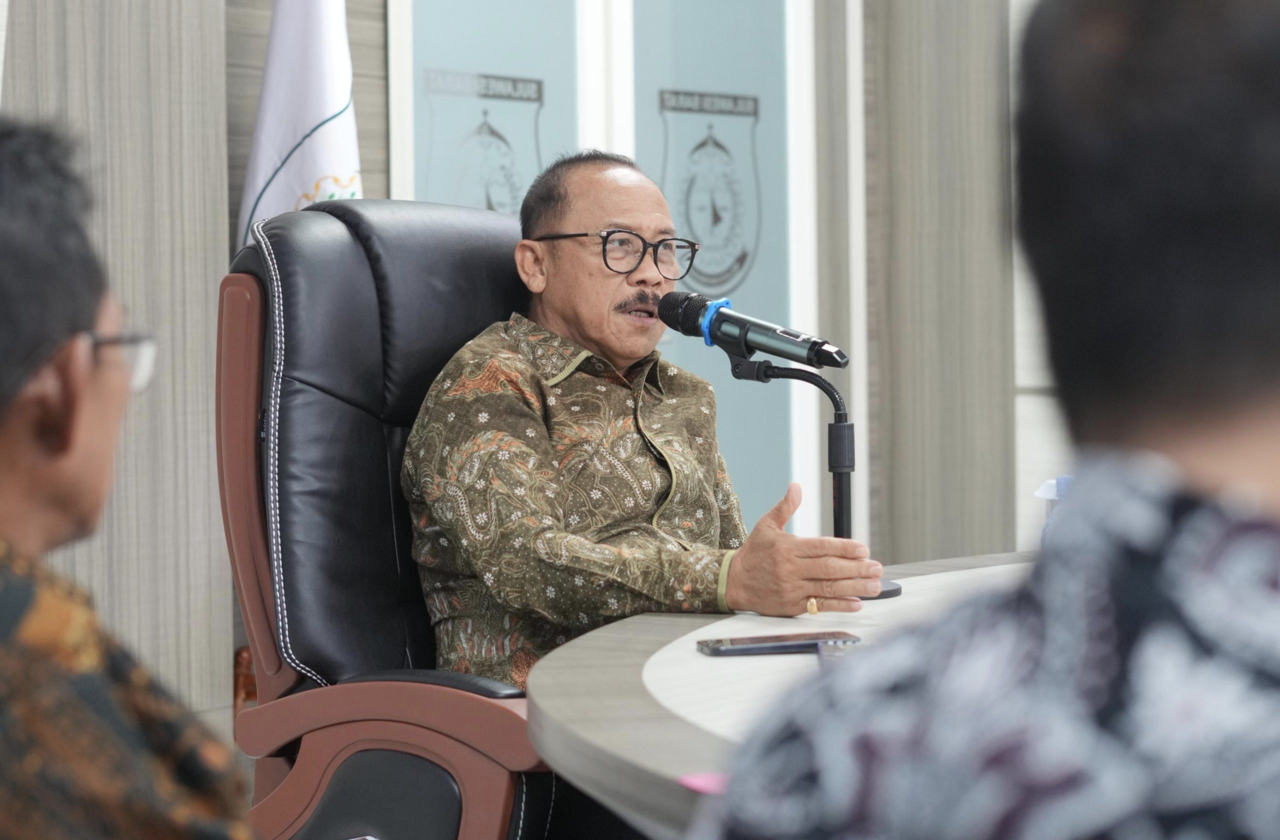 Wujudkan Tata Kelola Baik, Irjen Kemendagri Awasi Pengelolaan PAD dan Layanan Publik Sulbar