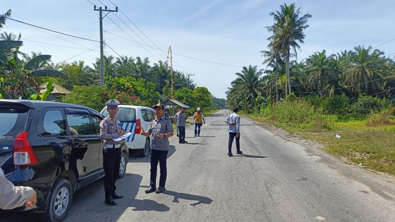 Identifikasi Titik Rawan, Subdit Kamsel Polda Sulbar Survey Sarana dan Prasarana Jalan di Pasangkayu