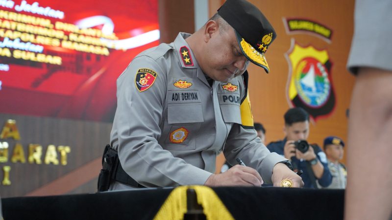 Kopolda Sulbar Pimpin Sertijab, 11 Pejabat Utama Berganti