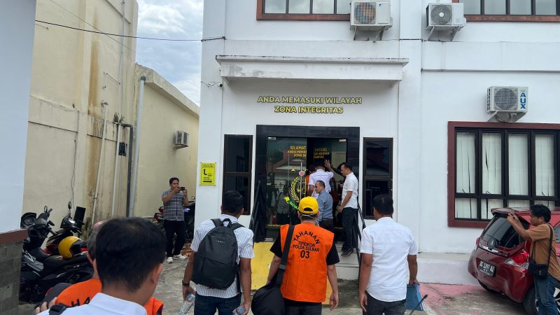 Babak Baru Kasus Pintu Gerbang Mamuju, Ditkrimsus Polda Sulbar Limpahkan 3 Tersangka ke Kejaksaan