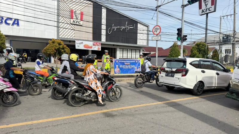 Polantas Polda Sulbar Ajak Pengendara Tertib Pakai Helm: Keselamatan adalah Prioritas Utama