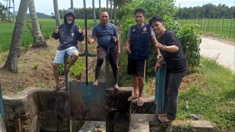 Petugas Pintu Air Lakejo Polman Siaga Pastikan Aliran Irigasi Tetap Optimal