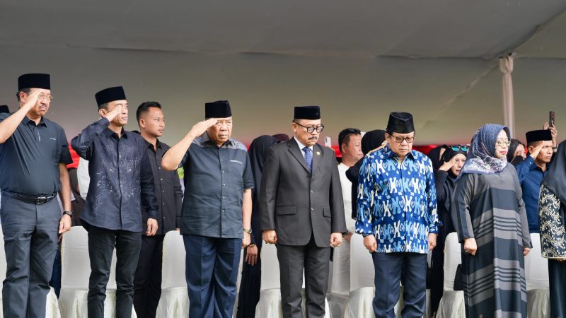 PenuhHaru, Gubernur Jadi Inspektur Upacara Persemayaman Salim S Mengga