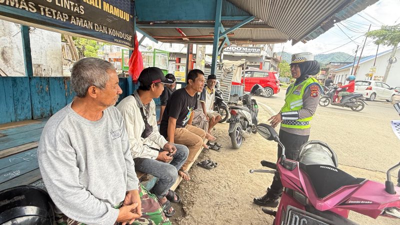 Ops Keselamatan: Ditlantas Polda Sulbar Sasar Komunitas Ojek di Kali Mamuju Ajak Jadi Pelopor Tertib Berkendara