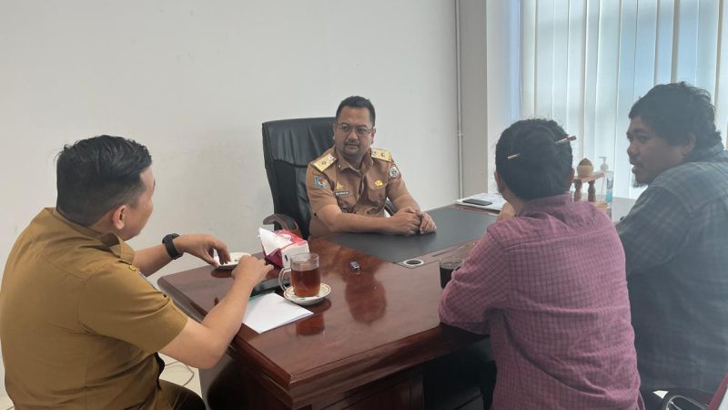 Bahas Pola Promosi Pariwisata melalui Digitalisasi, Dispoparekraf Sulbar Terima Audiensi Media